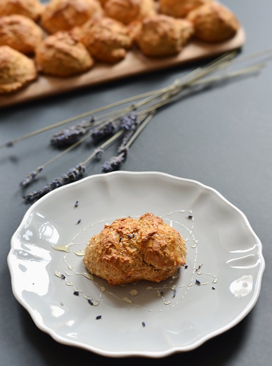 Scones au miel et à la lavande
