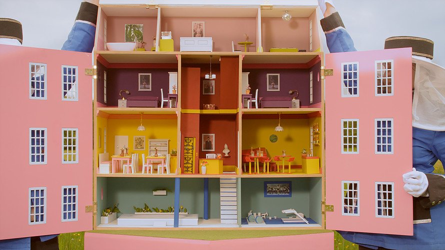 Taylor -The Luxury Bee Hotel - The Grand Budapest Hotel Taylor -The Luxury Bee Hotel - The Grand Budapest Hotel