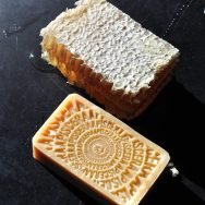 Organic honey and lavender soaps - Apis Cera