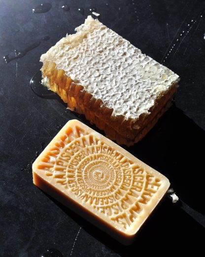 Organic honey and lavender soaps - Apis Cera
